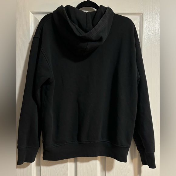 LEVI’S black sweater - Picture 2 of 4